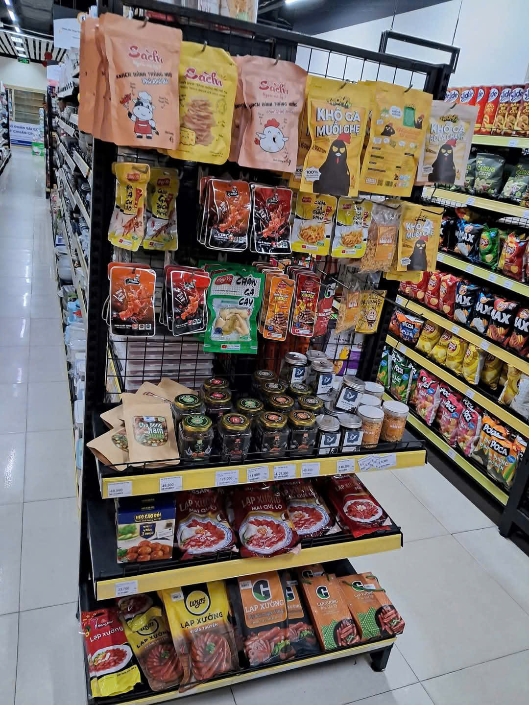 Review Chi Tiết Chân Gà Rút Xương Bách Thảo Topone: Siêu Phẩm Ăn Liền Cay Tê Đáng Thử Nhất?